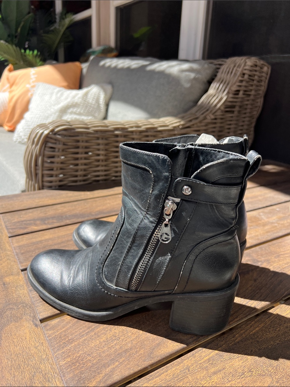Guess Black Leather Side-Zip Ankle Boots
